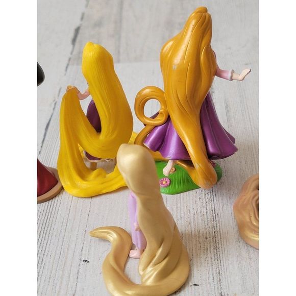 Disney Rapunzel princess playset toddler evil mother toy figure - Picture 10 of 15